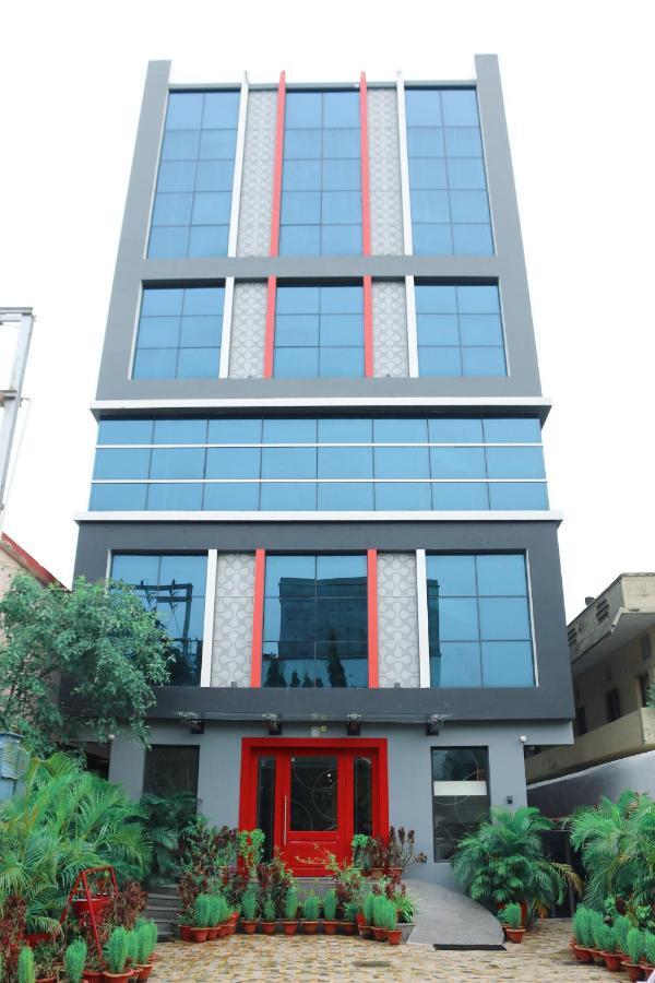 Sm Hives Hotel Bhubaneswar Exterior photo