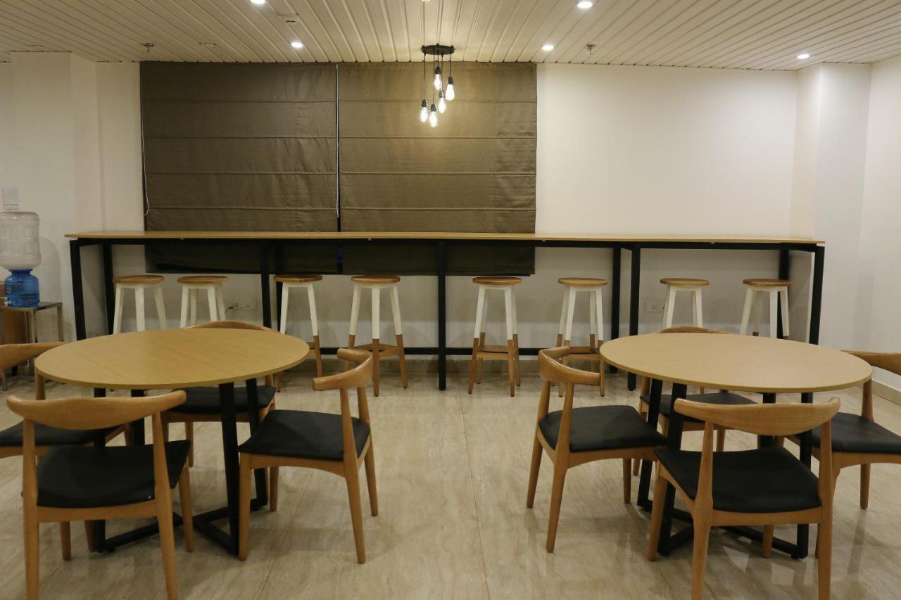 Sm Hives Hotel Bhubaneswar Exterior photo